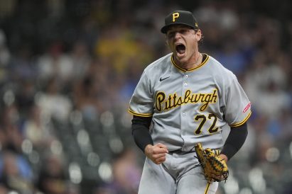 article image - Pirates Brewers Baseball